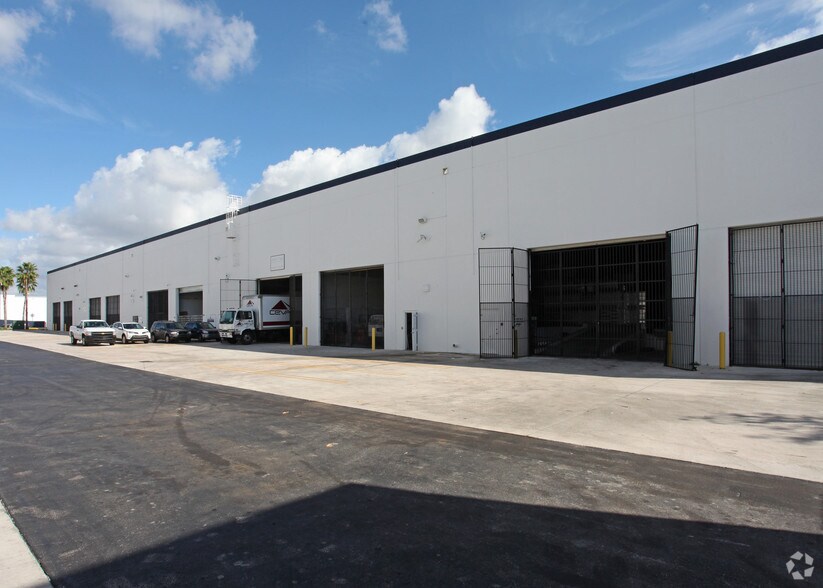 More Photos Of 7620 NW 25th St, Miami Distribution For Lease