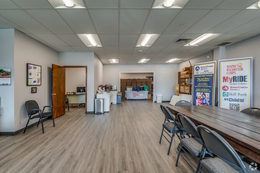 More Photos Of 6220 Washington Ave, Racine Freestanding For Lease