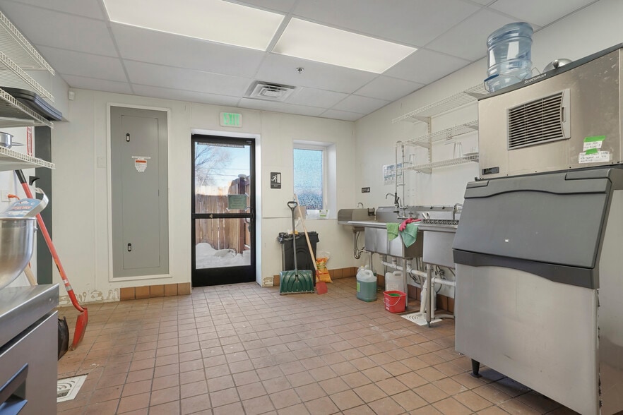 More Photos Of 4923 W 38th Ave, Denver Storefront For Lease