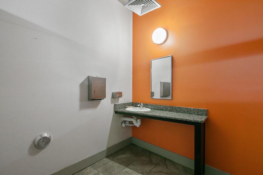 More Photos Of 159 Maxwell St, Fayetteville Office Residential For Sale