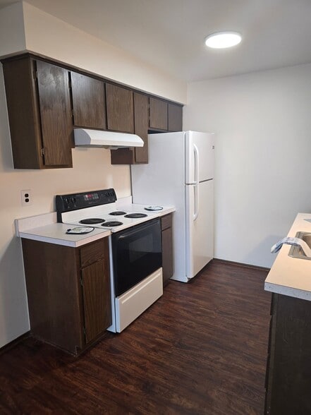 More Photos Of 1870 Saint Johns Blvd, Lincoln Park Apartments For Sale