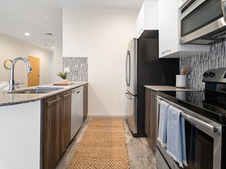 More Photos Of 19-21 Chenango St, Binghamton Apartments For Sale