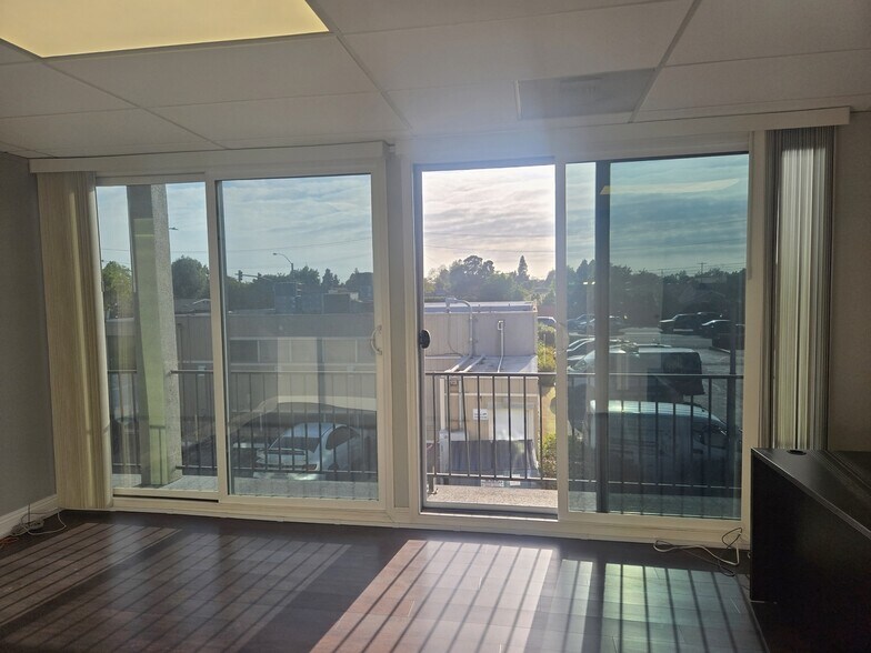 More Photos Of 3535 Farquhar Ave, Los Alamitos Office Residential For Lease