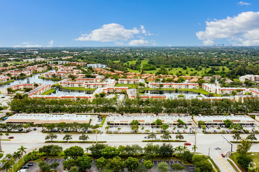 More Photos Of 2750-2784 N University Dr, Sunrise Unknown For Lease