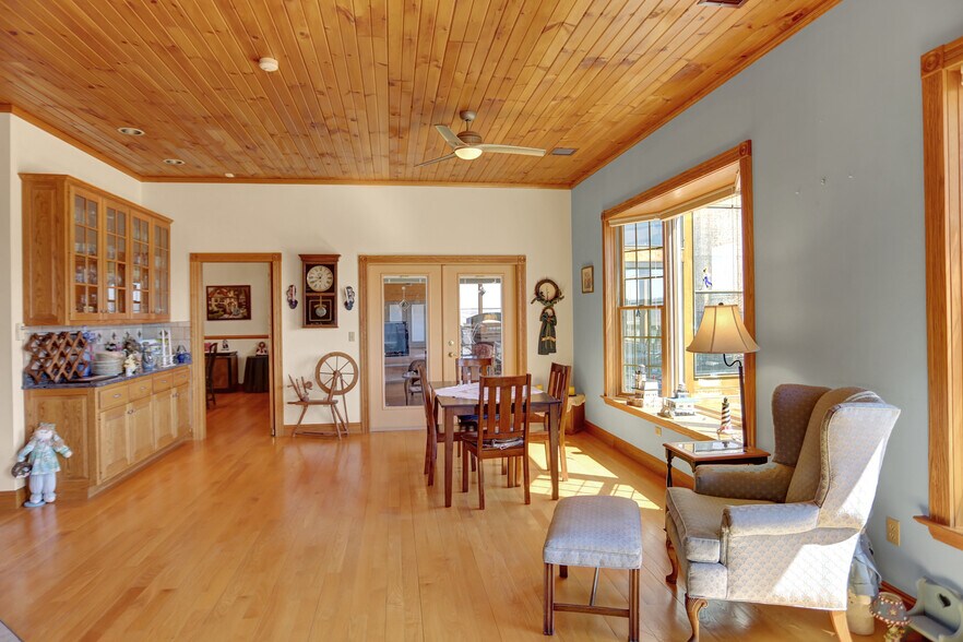 More Photos Of 600 Airport Dr, Mifflintown Flex For Sale