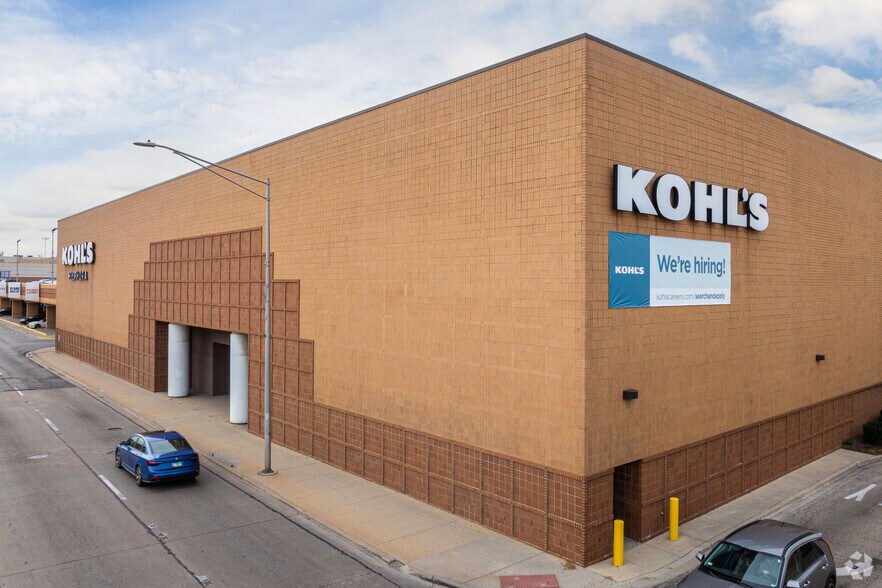 More Photos Of 4104 N Harlem Ave, Norridge Unknown For Lease