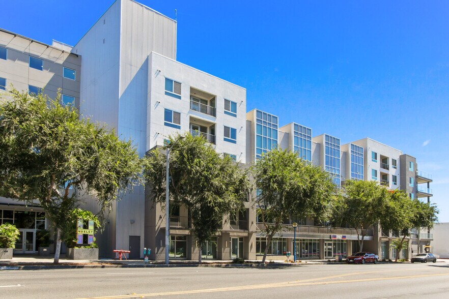 More Photos Of 1234 N La Brea Ave, West Hollywood Apartments For Lease