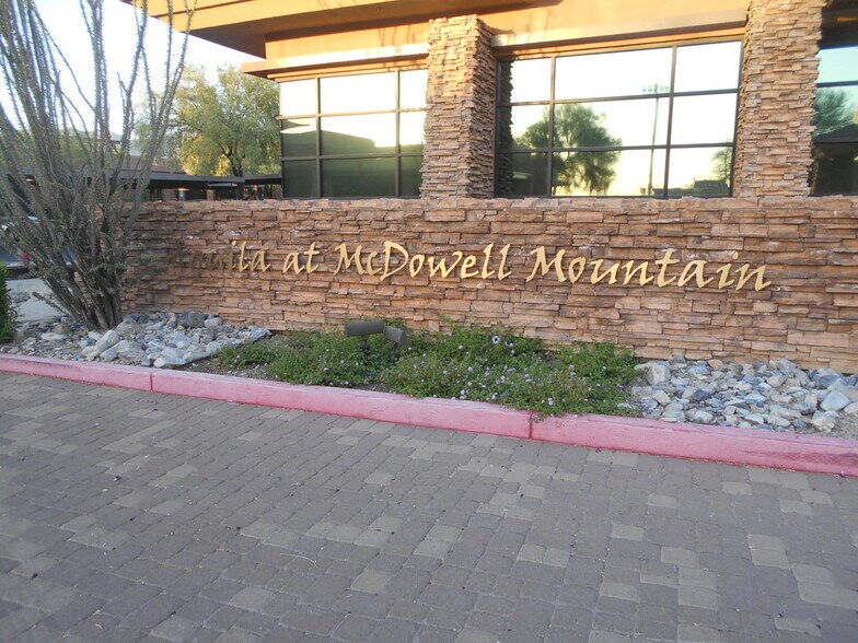 More Photos Of 9915 E Bell Rd, Scottsdale Medical For Lease