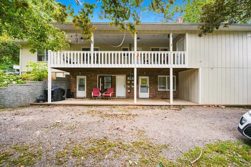 More Photos Of 80 Lindsey Ln, Burnsville Apartments For Sale