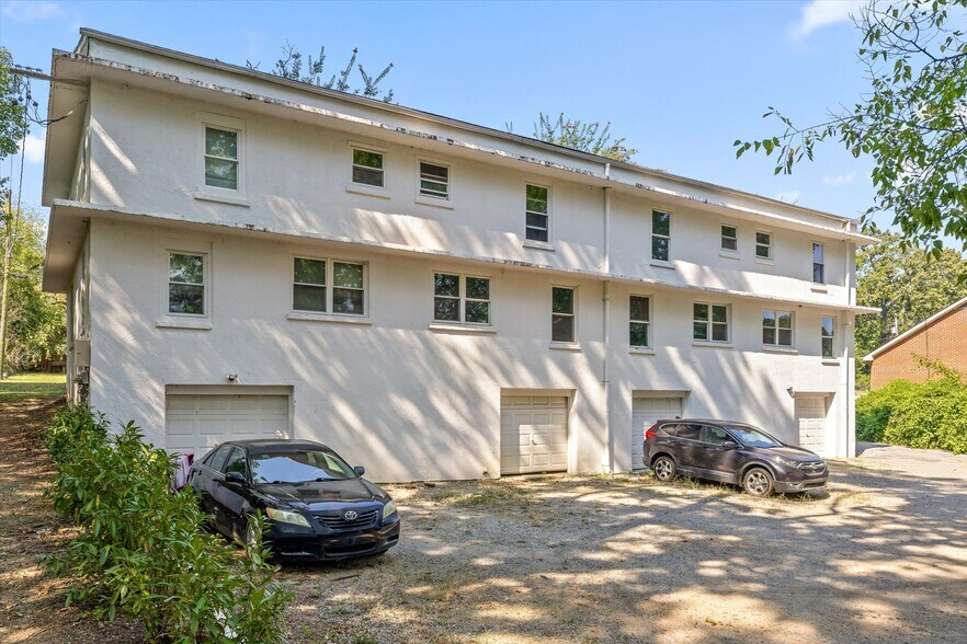 More Photos Of 1026 Greenslake Rd, East Ridge Apartments For Sale
