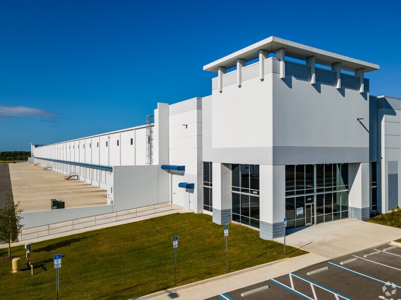 More Photos Of 5300 Allen K Breed Hwy, Lakeland Unknown For Lease