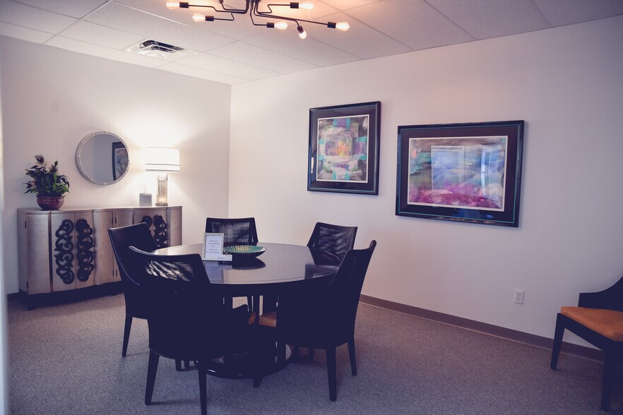 More Photos Of 2931 1st Ave S, Saint Petersburg Medical For Lease