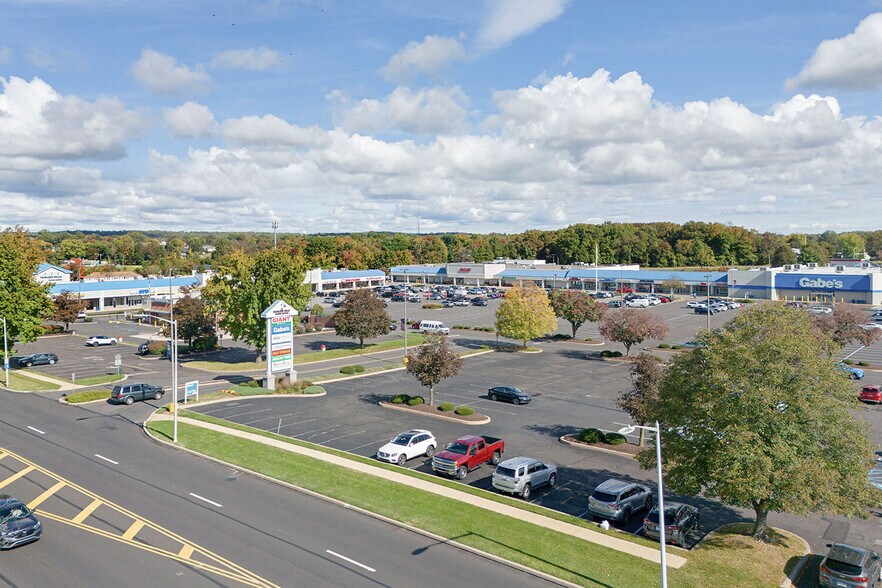 Primary Photo Of 471 S Oxford Valley Rd, Fairless Hills Unknown For Lease