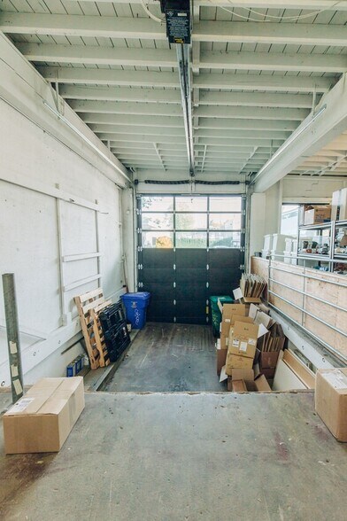 More Photos Of 840 SE Washington St, Portland Loft Creative Space For Sale