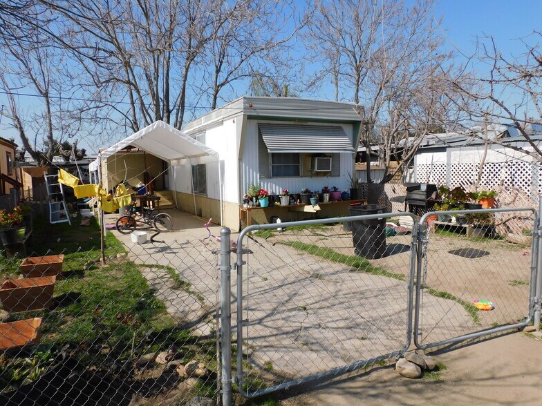 More Photos Of 815-849 S Indiana St, Porterville Manufactured Housing Mobile Home Park For Sale