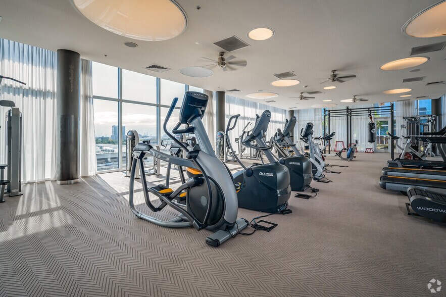 More Photos Of 2929 Weslayan St, Houston Apartments For Lease