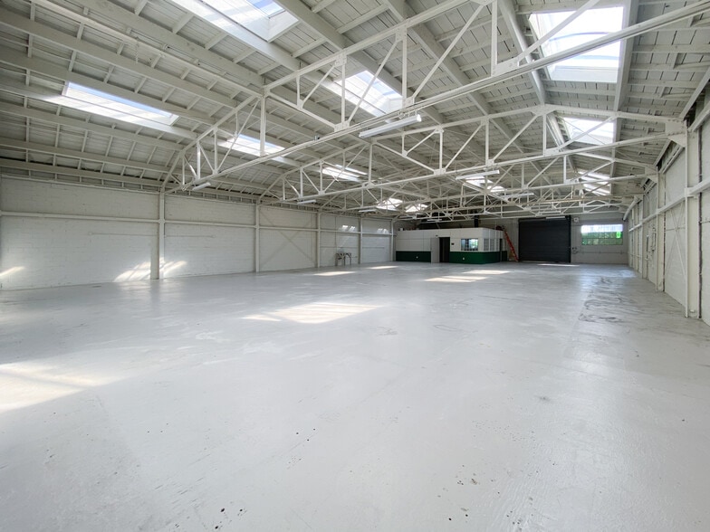 More Photos Of 2515 Seminary Ave, Oakland Health Club For Sale