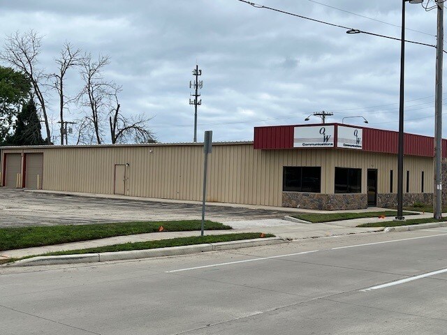 More Photos Of 2040 North Ave, Sheboygan Warehouse For Lease