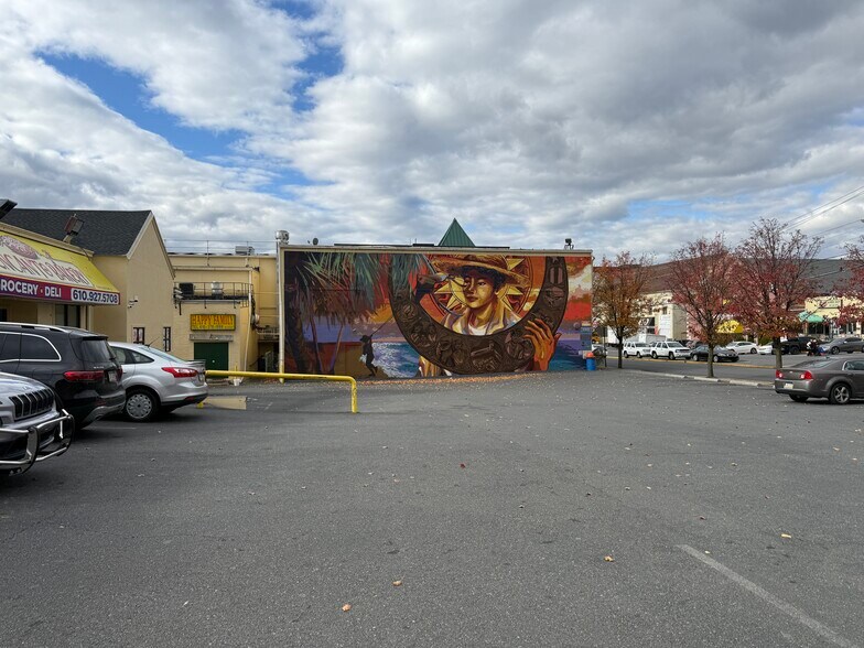 More Photos Of , Reading General Retail For Sale