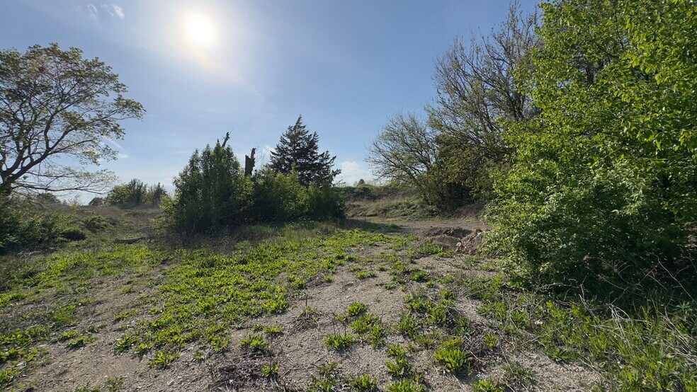 More Photos Of Pin 14-11-477-001 Northtown And Pipeline Rds, Normal Land For Sale