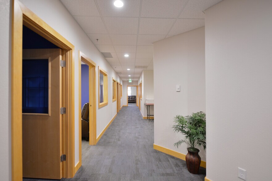 More Photos Of 2002 Caribou Dr, Fort Collins Office For Sale