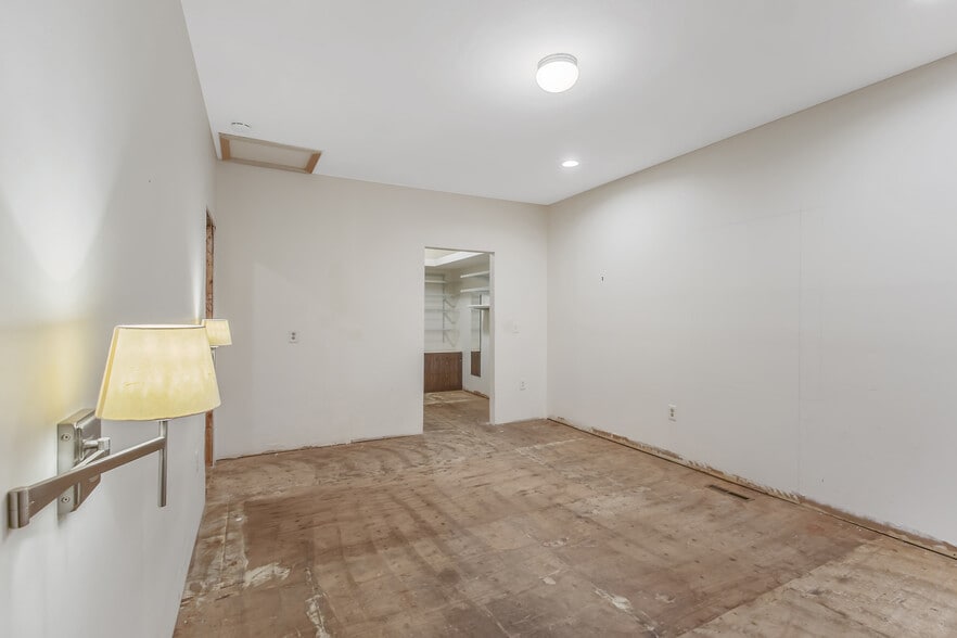 More Photos Of 226 Hawley Ave, Syracuse Freestanding For Sale