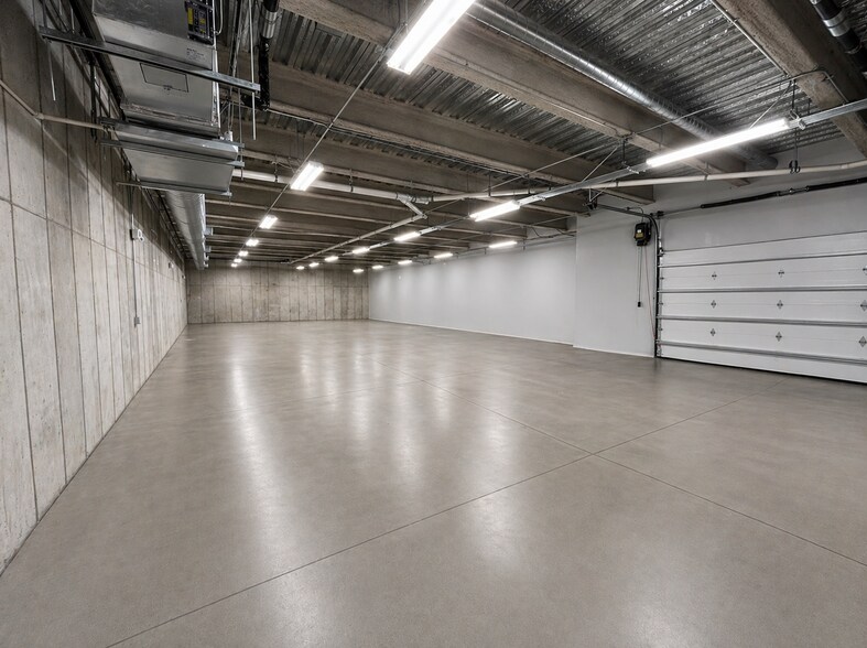More Photos Of 4550 Preslyn Dr, Raleigh Light Distribution For Sale