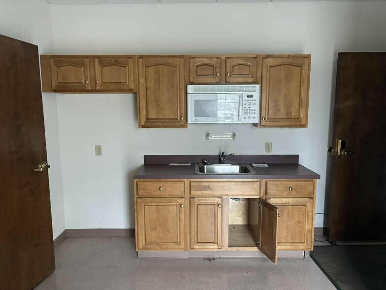 More Photos Of 2300 S Queen St, York Bank For Lease