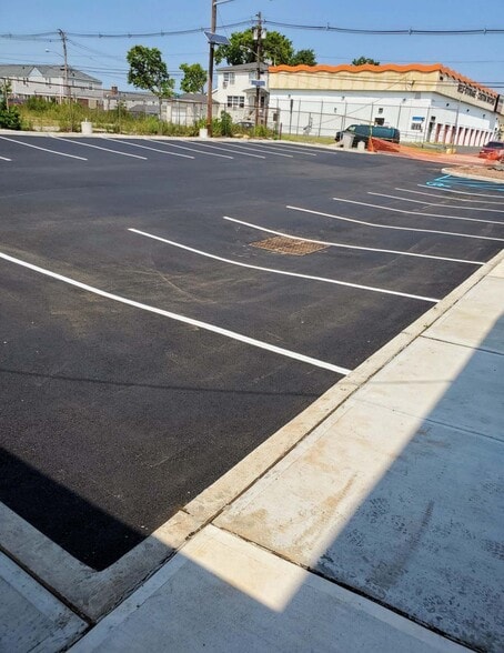 More Photos Of 952-962 Sherman Ave, Elizabeth Storefront Retail Office For Lease