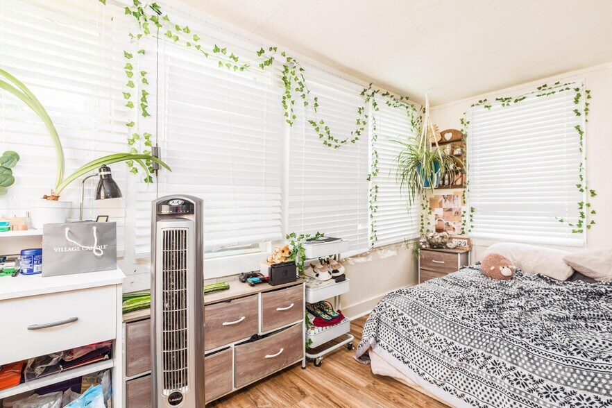 More Photos Of 17 Winter St, Rochester Apartments For Sale