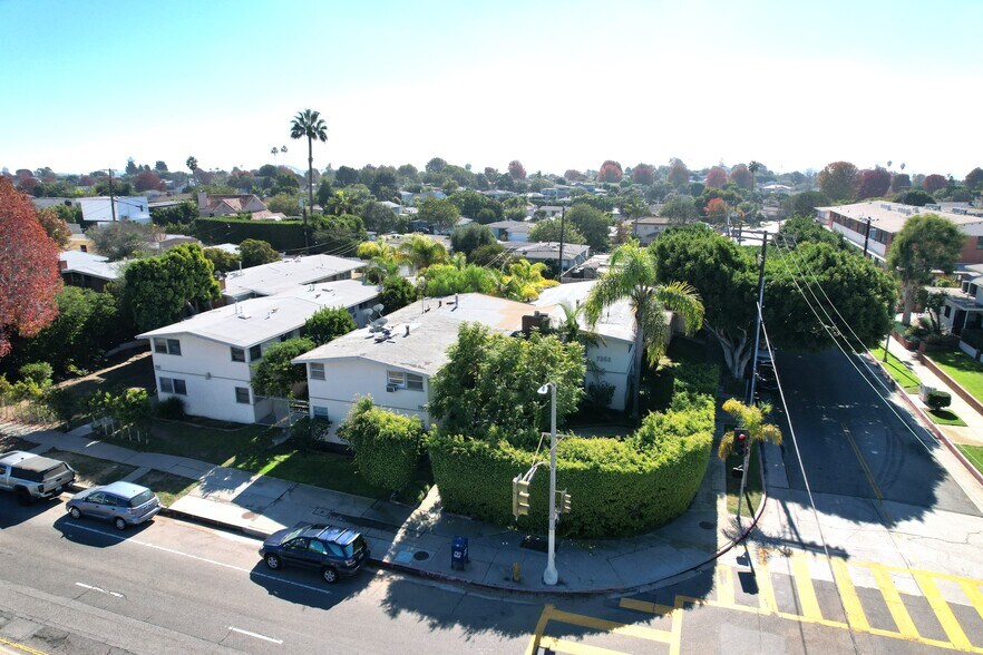 Primary Photo Of , Los Angeles Multifamily For Sale