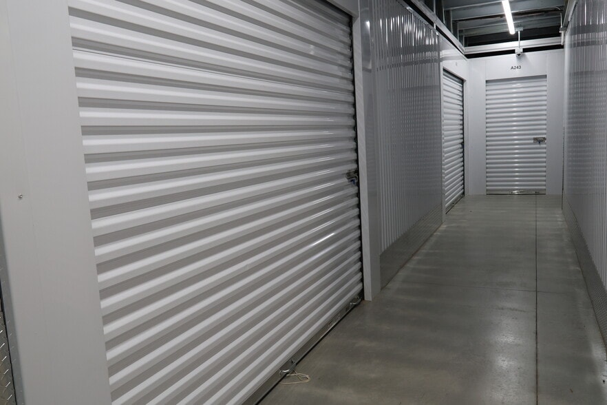More Photos Of 3625 McEver Rd, Oakwood Self Storage For Sale