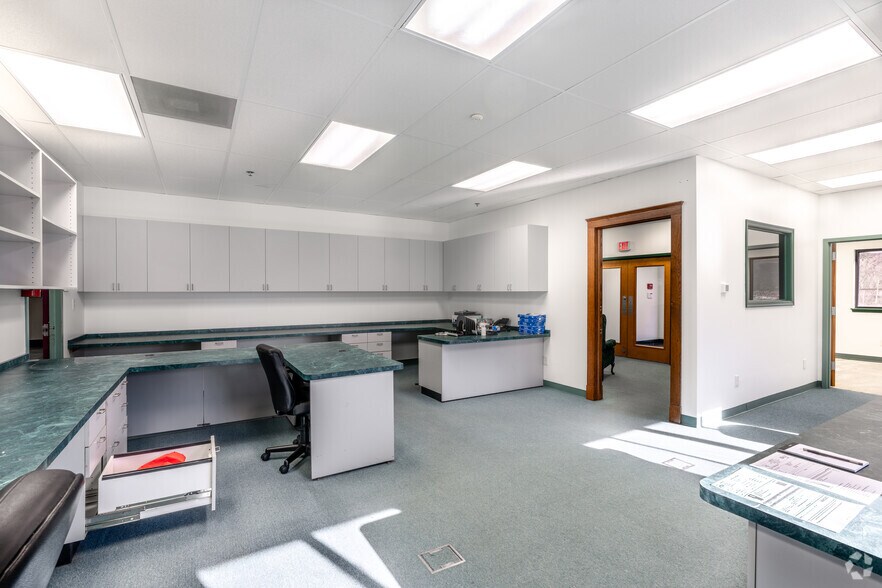 More Photos Of 1980 S West Blvd, Vineland Manufacturing For Lease