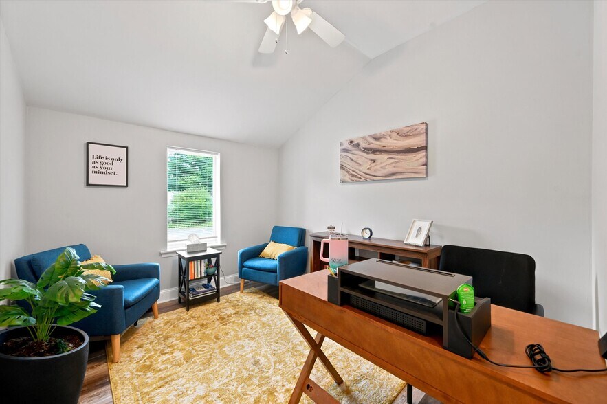 More Photos Of 103 Garris Rd, Downingtown Medical For Sale