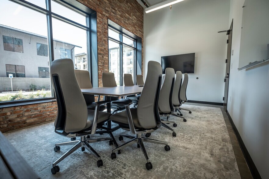 More Photos Of 101 Nursery Ln, Fort Worth Loft Creative Space For Lease