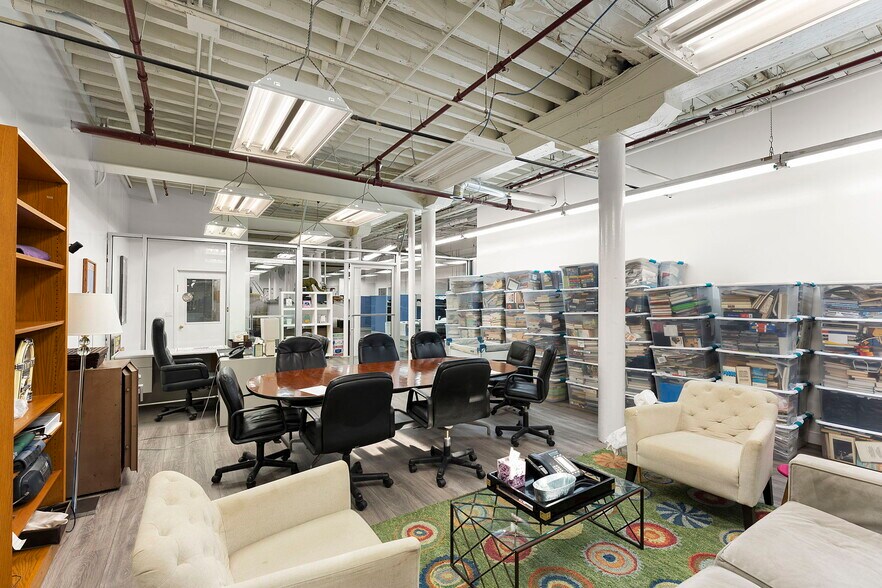 More Photos Of 100-118 John F Kennedy Dr N, Bloomfield Warehouse For Lease