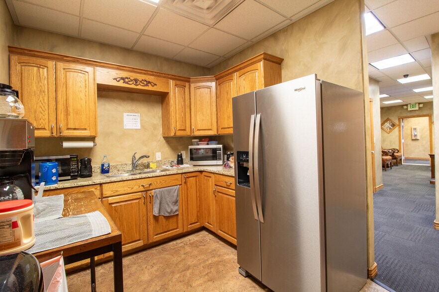 More Photos Of 335 S 1250 W, Lindon Self Storage For Lease
