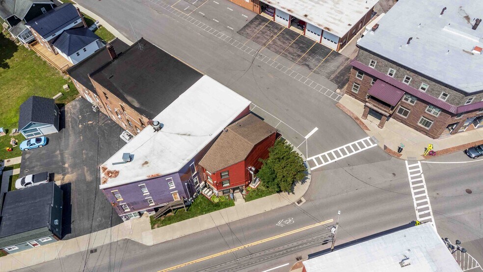 More Photos Of 4 Thomas St, Holley Restaurant For Sale