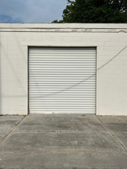 More Photos Of 1602 Arcadia Pl, Jacksonville Warehouse For Lease