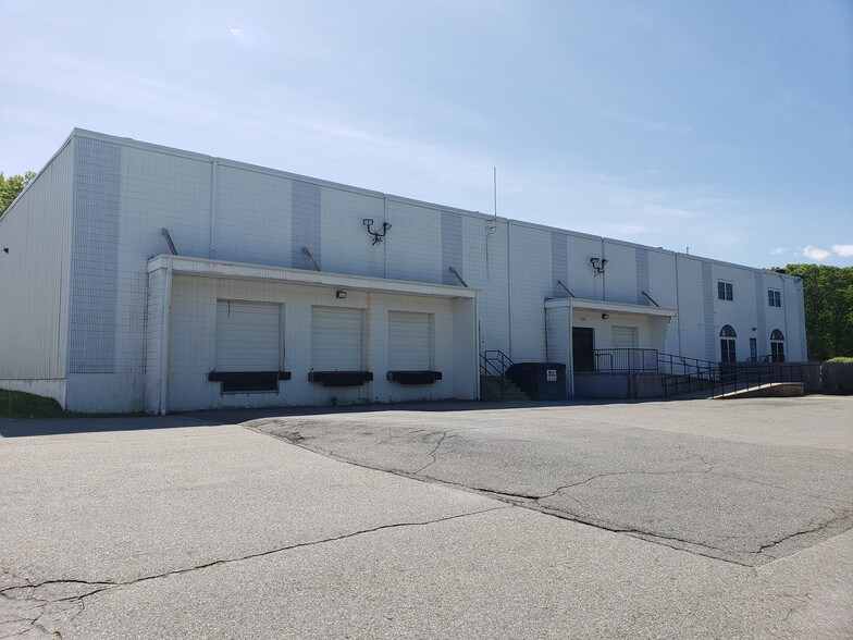 More Photos Of 410 Harris Rd, Smithfield Industrial For Lease