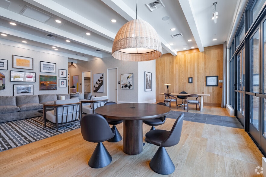 More Photos Of 7520-7566 W Sunset Blvd, Los Angeles Apartments For Lease