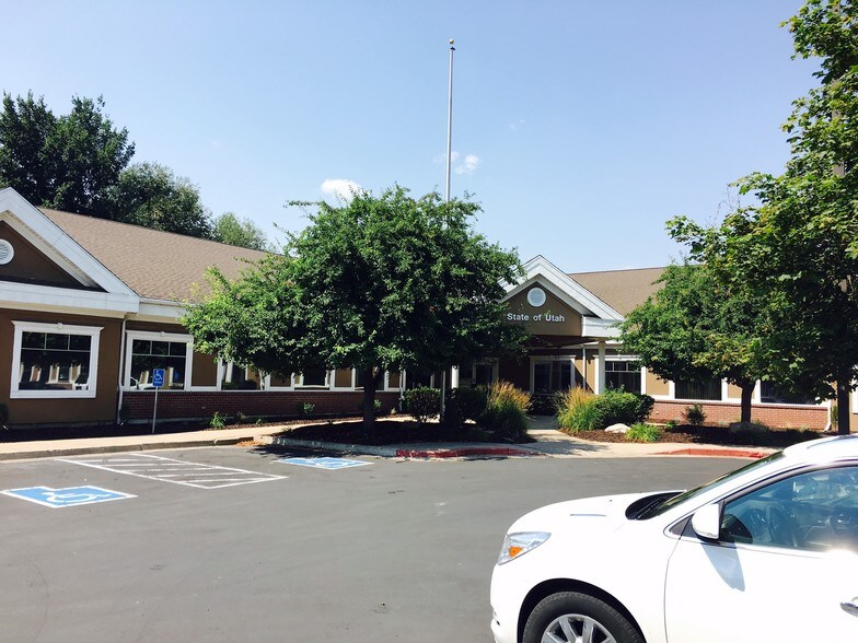 More Photos Of 115 Golf Course Rd, Logan Office For Lease