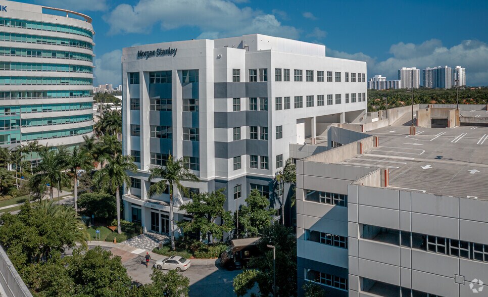 More Photos Of 20801-20807 Biscayne Blvd, Aventura Unknown For Lease