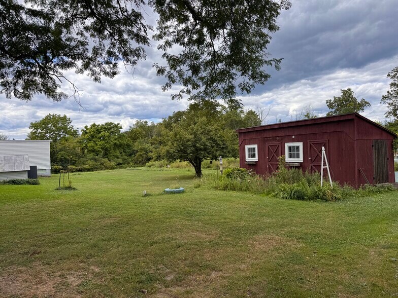More Photos Of 5135 Route 9G, Tivoli Auto Repair For Sale