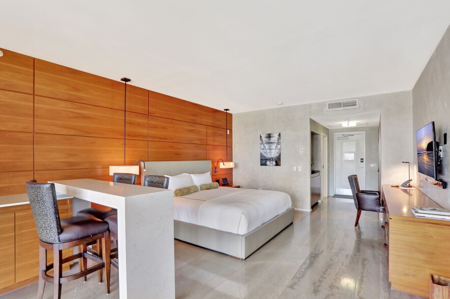 More Photos Of 45 NE 21st Ave, Deerfield Beach Hotel For Sale