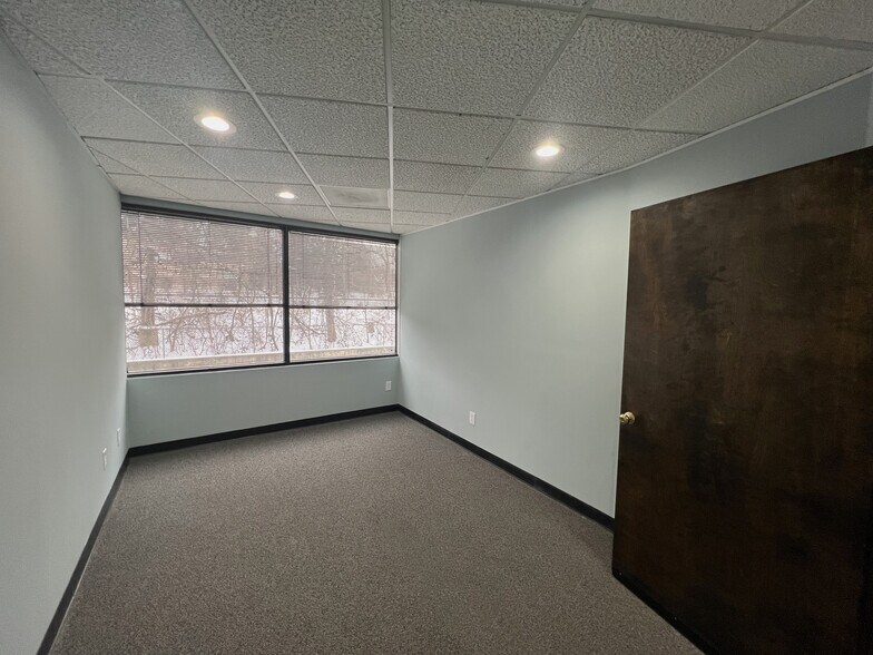 More Photos Of 250 W Lancaster Ave, Paoli Medical For Lease