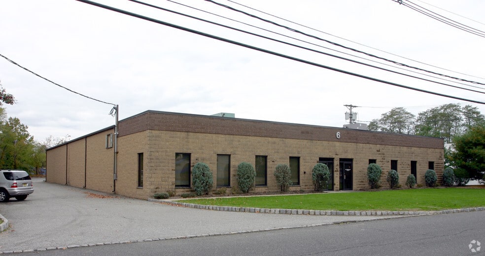 More Photos Of 6 Spielman Rd, Fairfield Warehouse For Lease