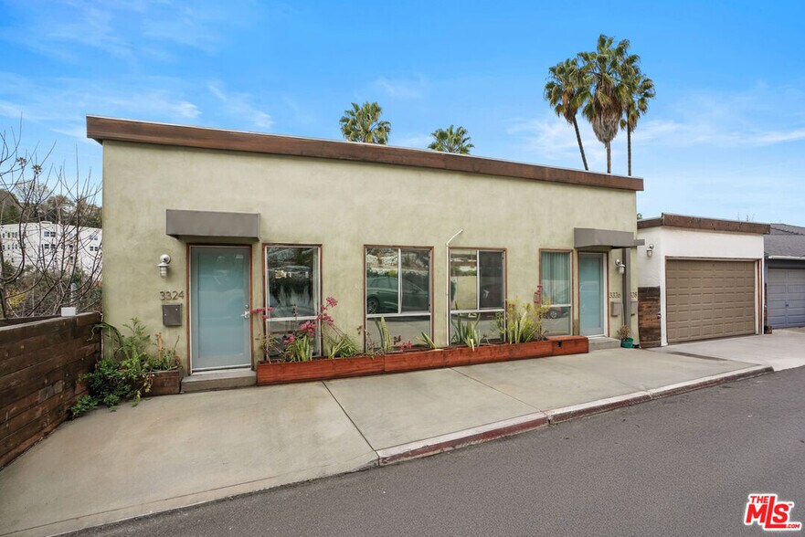 More Photos Of 3324 Hamilton Way, Los Angeles Apartments For Sale