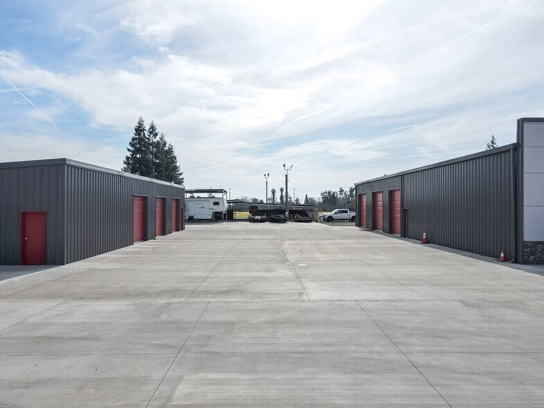More Photos Of 11380 Early Dawn Rd, Turlock Warehouse For Sale