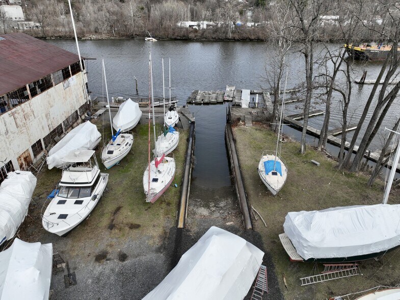 More Photos Of 140 First St, Connelly Marina For Sale